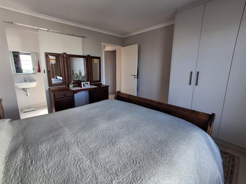 3 Bedroom Property for Sale in Britannia Bay Western Cape
